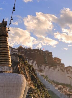 Holiday Package to Tibet from Dubai